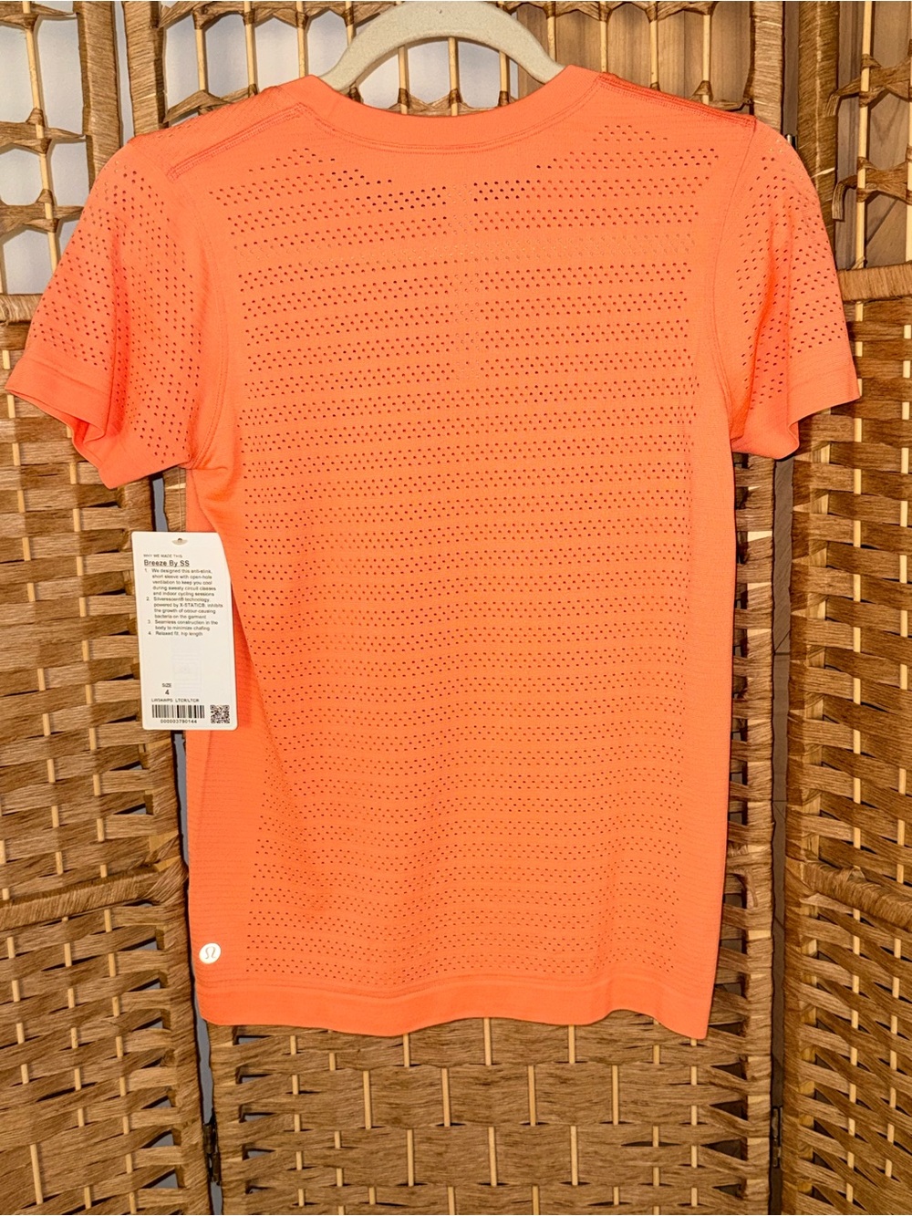 NWT Lululemon Breeze By Short Sleeve Size 4 Light Coral Perforated - Picture 5 of 6